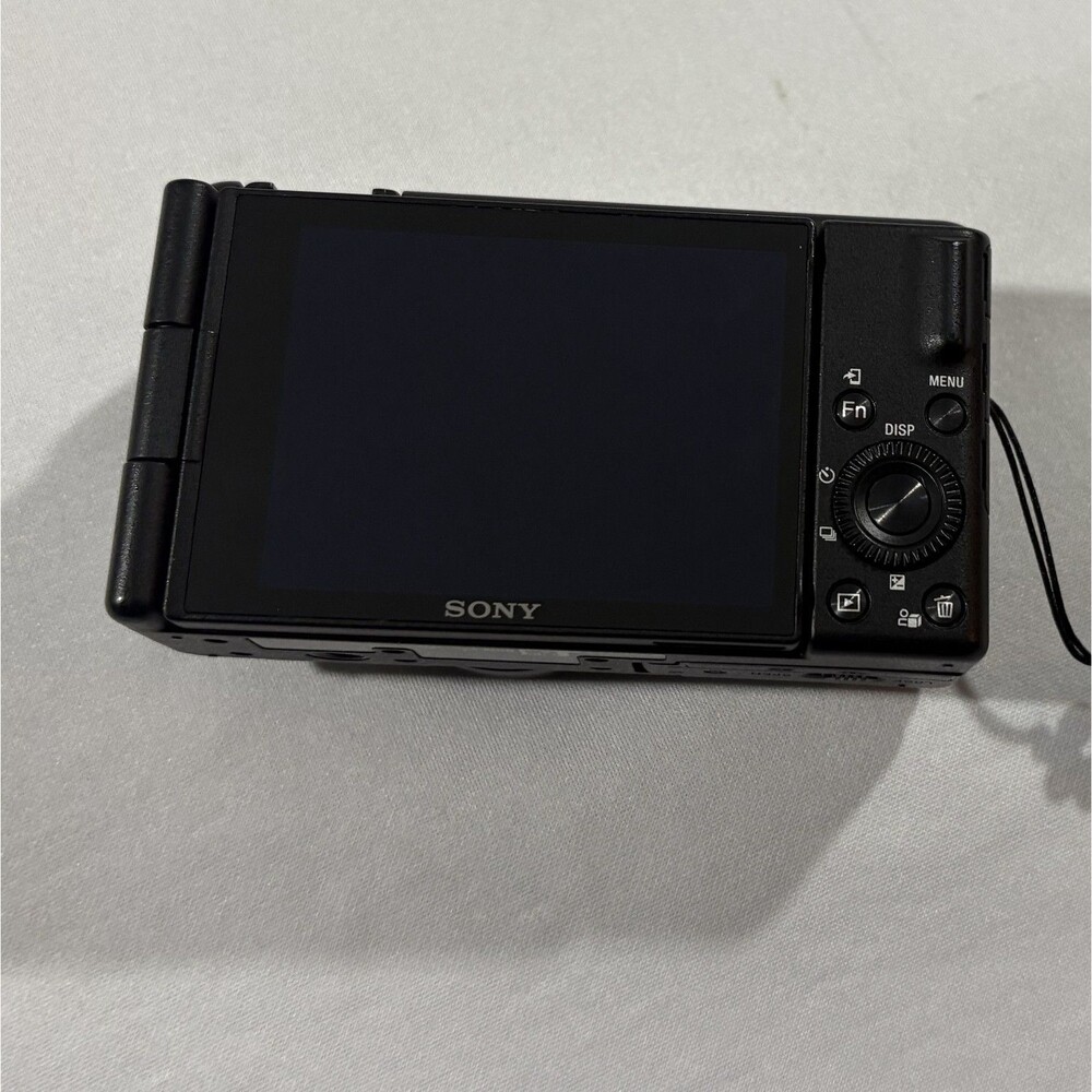 Sony ZV-1F Vlogging Point Shoot 20.1 MP HD 4K Video Digital Camera Only - Picture 8 of 13